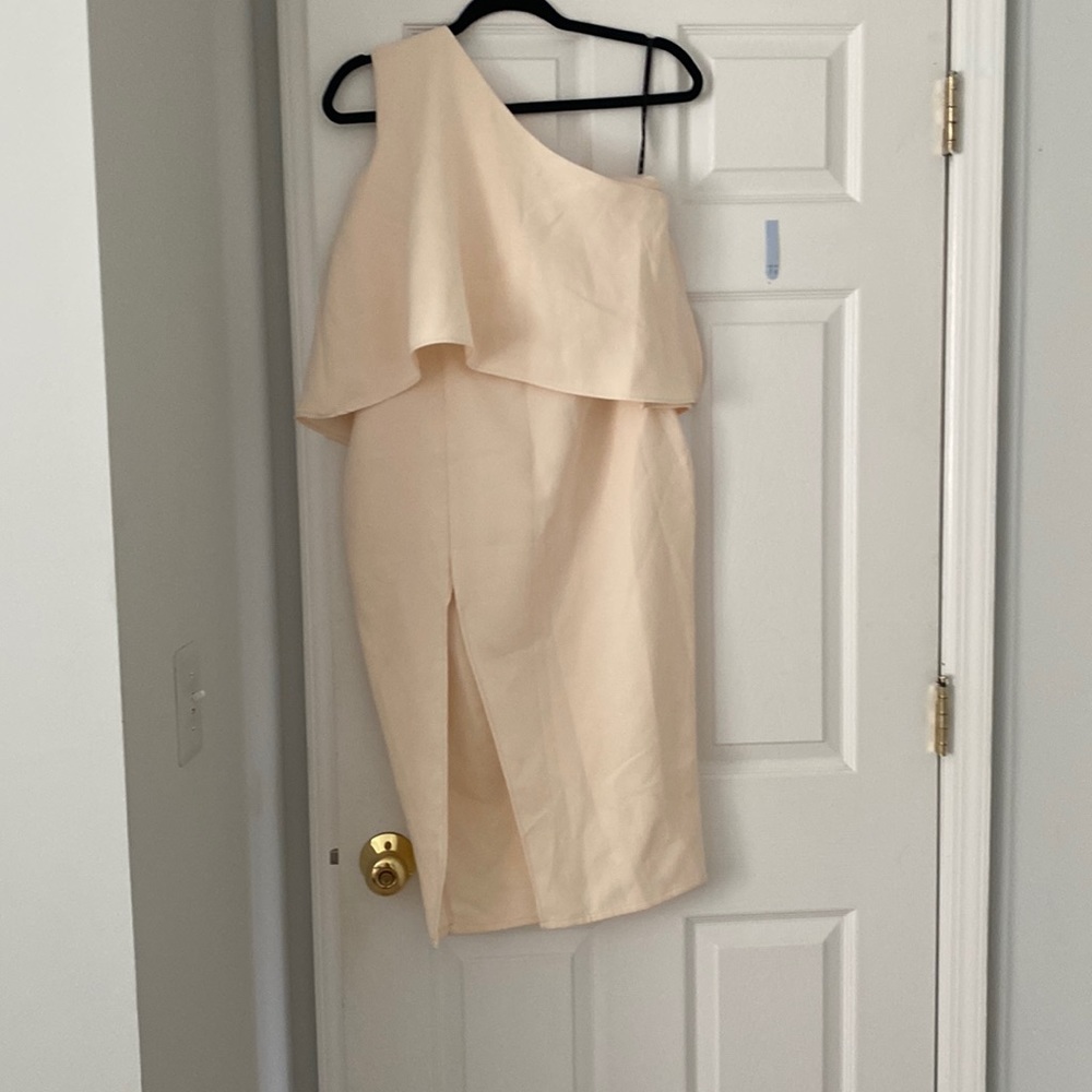 Missguided one should dress light pink